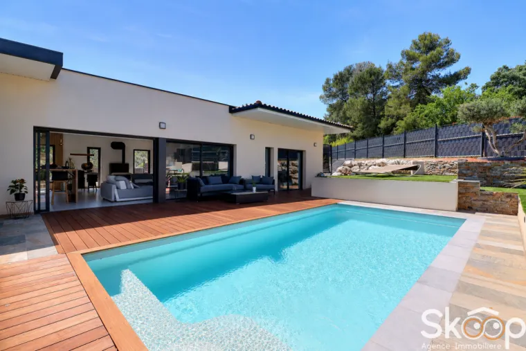 Villa contemporaine plain-pied vers Montpellier