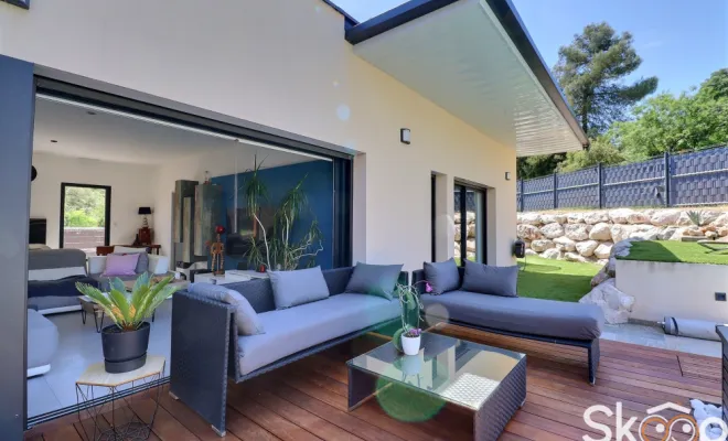 Villa contemporaine plain-pied vers Montpellier
